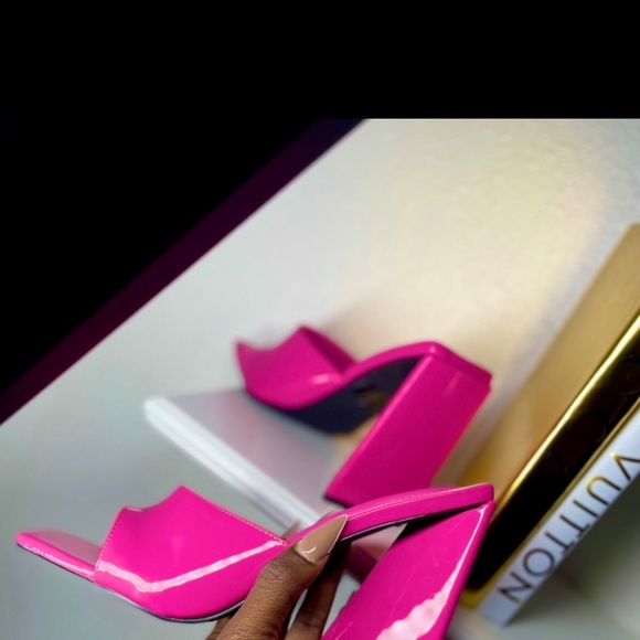 Pink Triangle Platforms - Picture 2 of 2